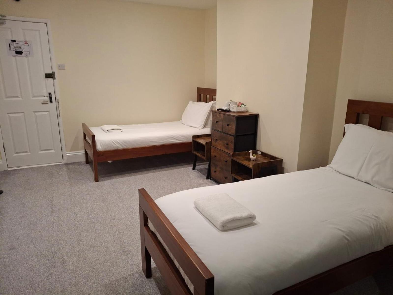 Inn By The Sea, Portsmouth - En Suite Rooms With Or Without Sea View, Onsite Ev 22Kw Exterior photo
