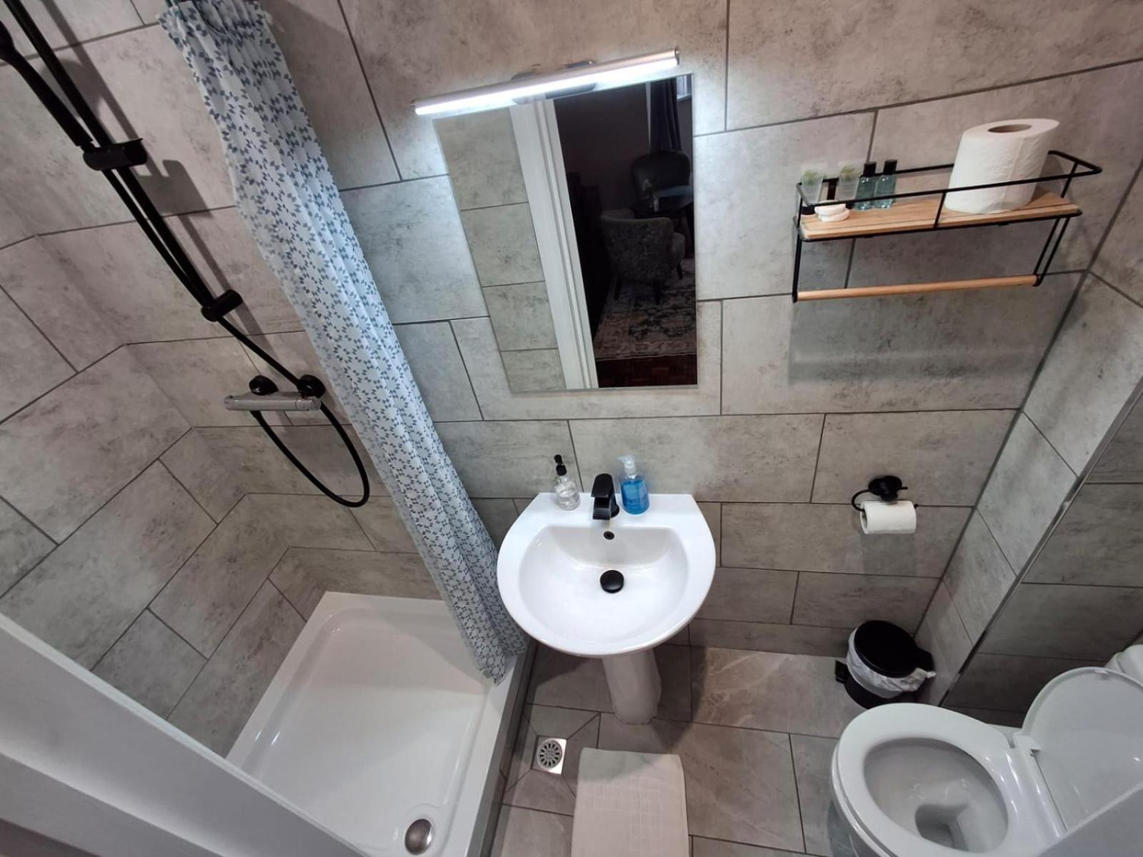 Inn By The Sea, Portsmouth - En Suite Rooms With Or Without Sea View, Onsite Ev 22Kw Exterior photo