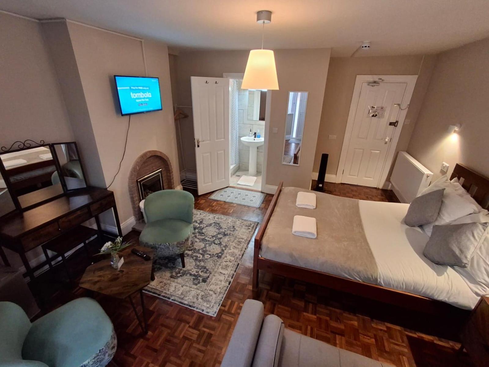 Inn By The Sea, Portsmouth - En Suite Rooms With Or Without Sea View, Onsite Ev 22Kw Exterior photo